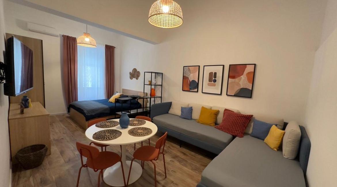 Etna Charme Apartment Катания Экстерьер фото